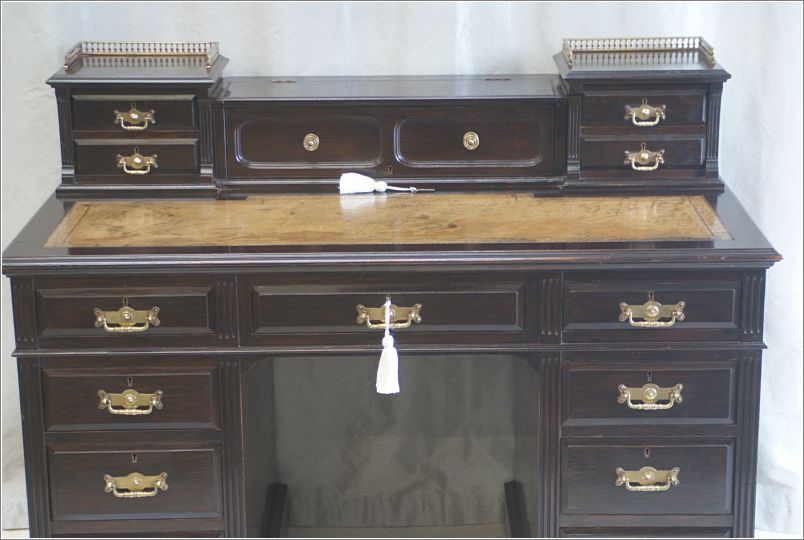 4030 Antique Mahogany Writing Desk by Maple & Co (7)